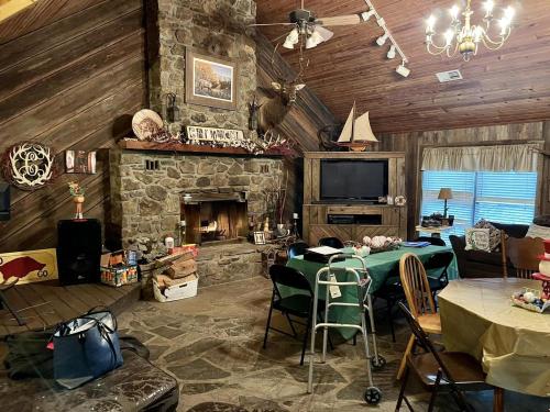 319631461 205954625331838 1368676209700334852 n